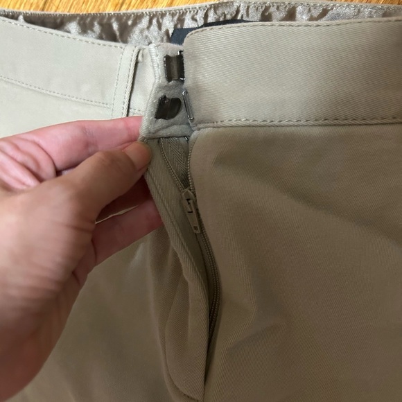 Elie Tahari cotton blend stretch Beige women's dress Career pants size US 12 - Picture 3 of 10